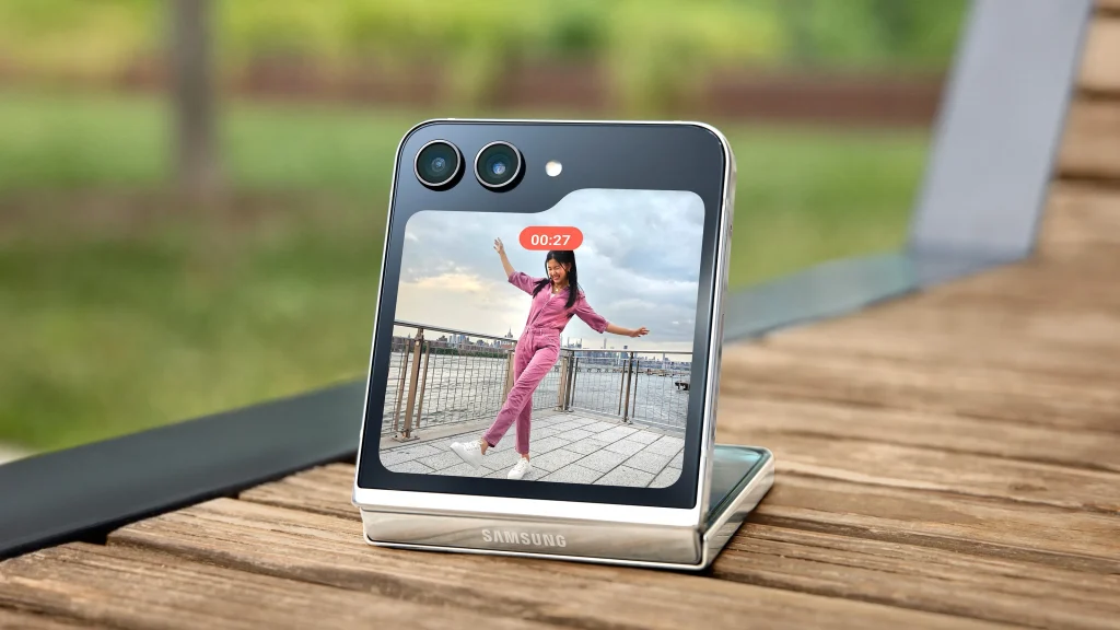 Galaxy Flip
