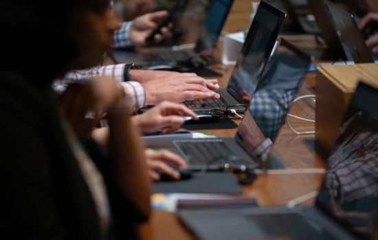 Офісні працівники