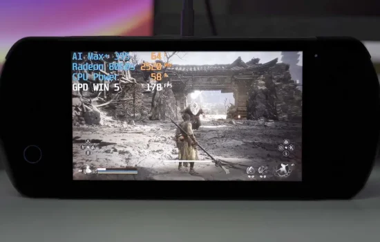 Портативна консоль GPD