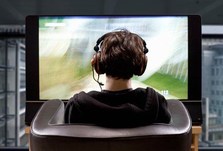 Дитина грає в ігри