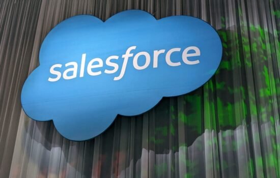 Google підтвердила крадіжку даних понад 200 компаній під час кібератаки