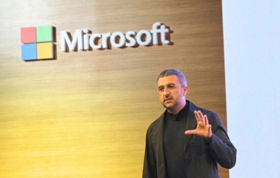 Microsoft AI CEO Сулейман Мустафа