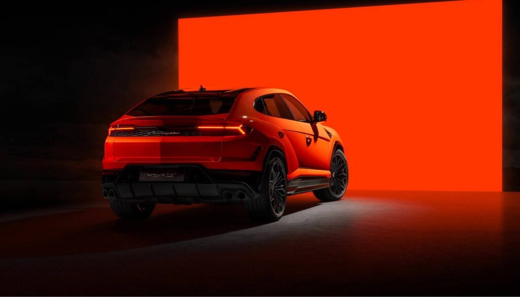 Lamborghini Urus Hybrid