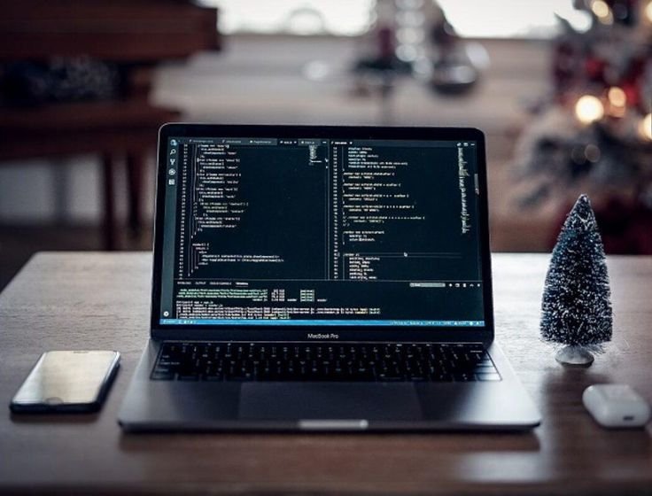 Топ-10 ноутбуків для програміста 2026: Від бюджетних thinkpad до топ-macів.